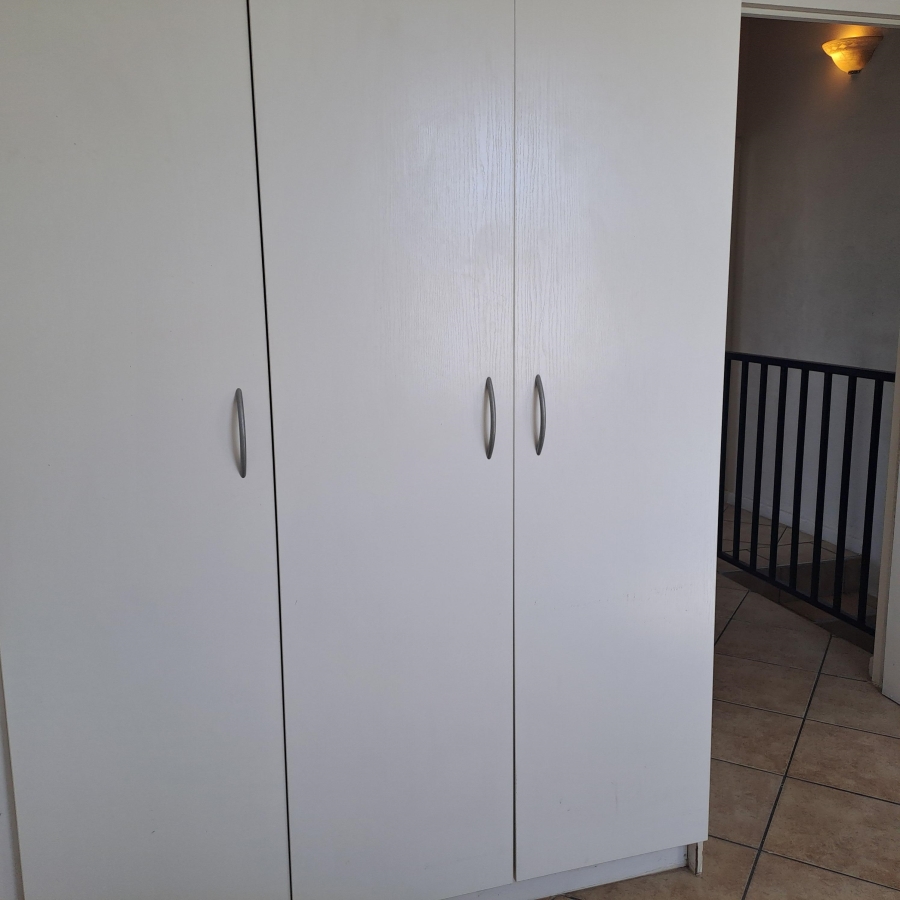 To Let 2 Bedroom Property for Rent in Whispering Pines Western Cape